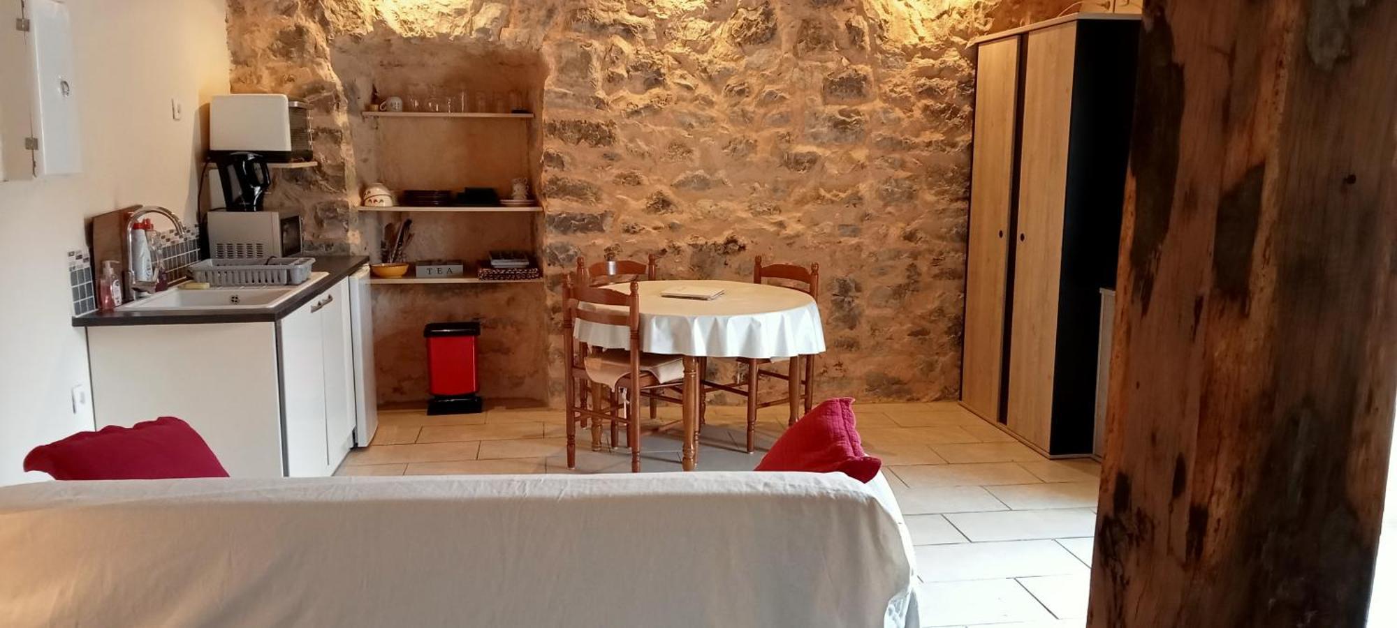 La Dame Blanche Bed & Breakfast Saint-Maurice-d'Ibie Exterior photo